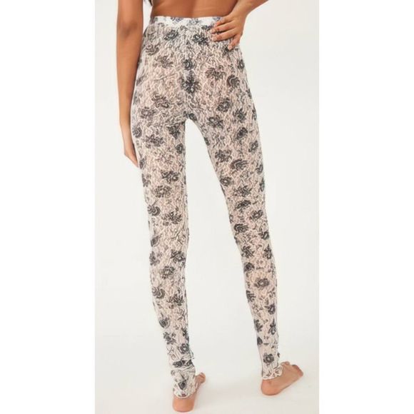 Free People Women Layered In Lace Floral Legging Ivory Combo - Picture 3 of 12